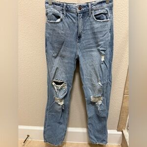 Hollister curvy high-rise mom jeans